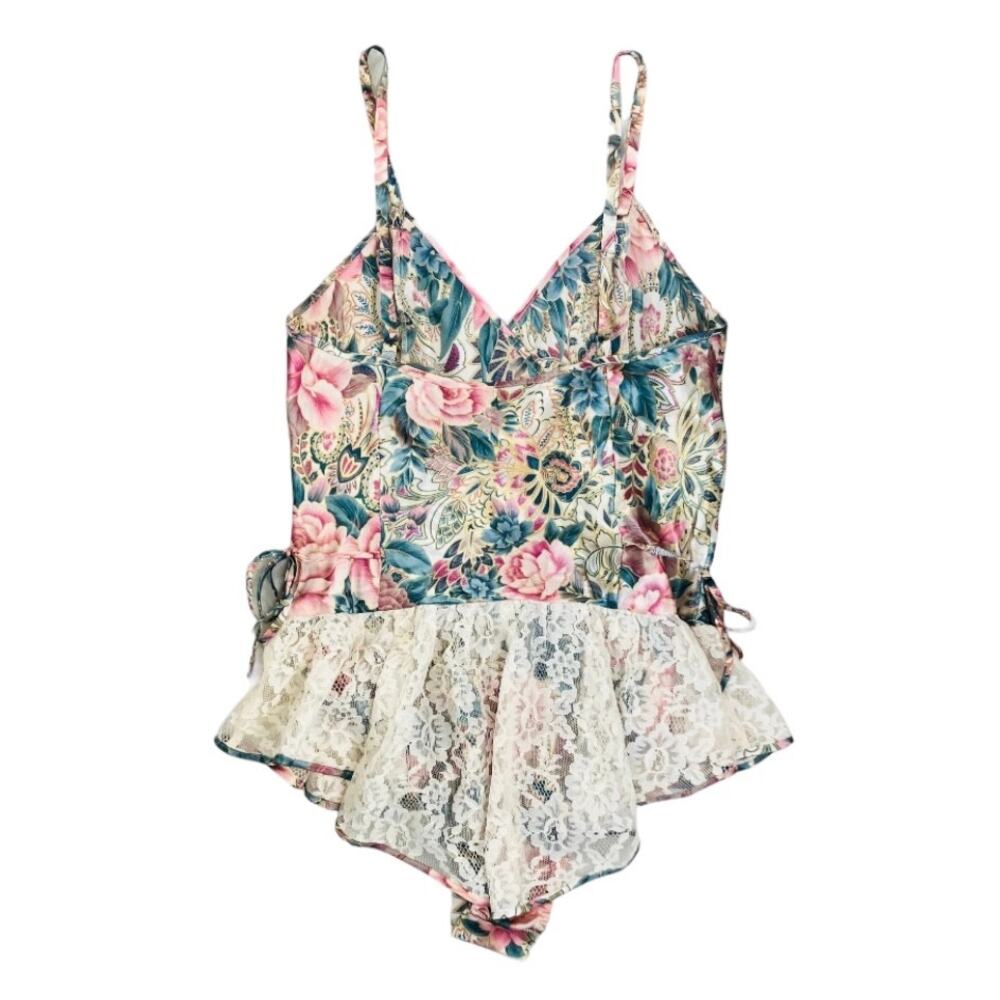 Victoria’s Secret Vintage Gold Label Floral Lace Ruffle Bodysuit Medium